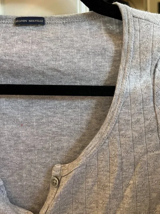Brandy Melville Grey Button Down Baby Tee - Picture 3 of 3